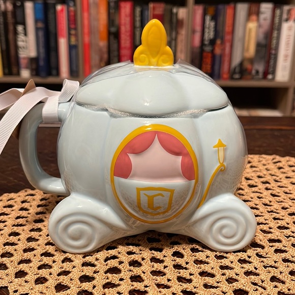 👑2022 NEW Rae Dunn CINDERELLA blue pumpkin carriage mug - Picture 2 of 5